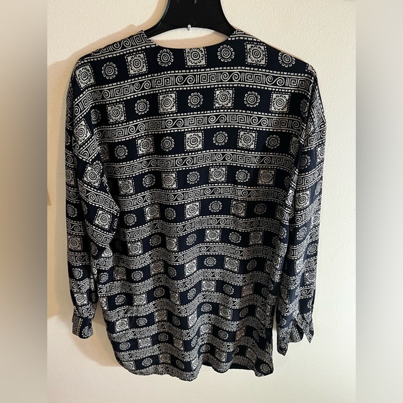 Dana Buchman 100% silk multicolored tunic top Stamped Lightweight blouse Size 12 - Picture 4 of 16